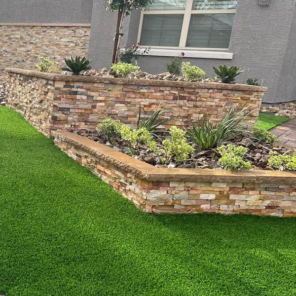 retaining wall installation las vegas body image 1.jpg retaining wall installation las vegas body image 1.jpg
